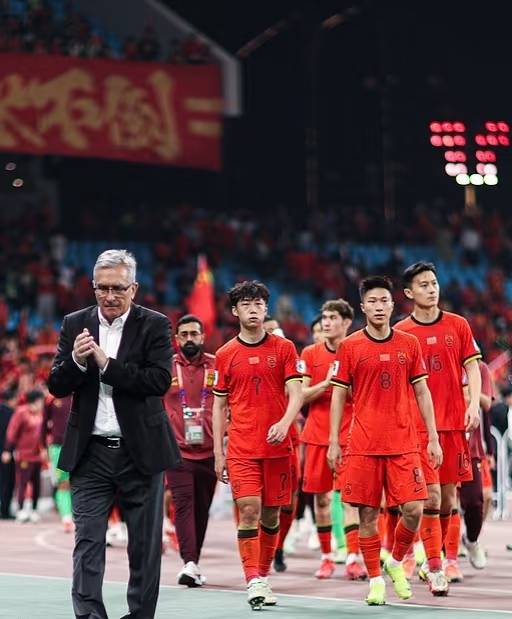 容则包括卡, align, 必须具备高